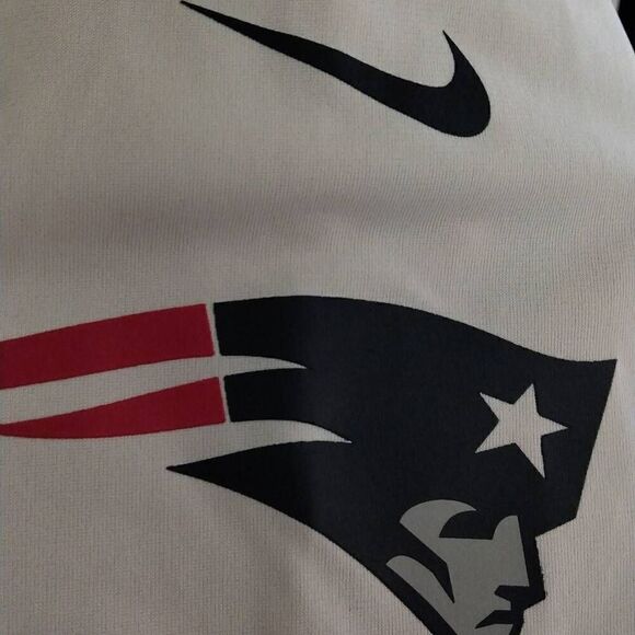 NFL Nike, New England Patriots, XXL - Picture 1 of 7